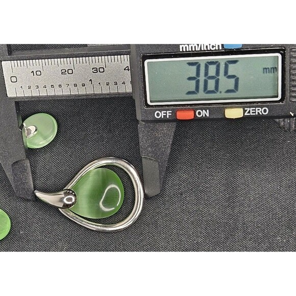 Sterling Silver Green Cats Eye Pendant And Stud Earring Set - Picture 5 of 7